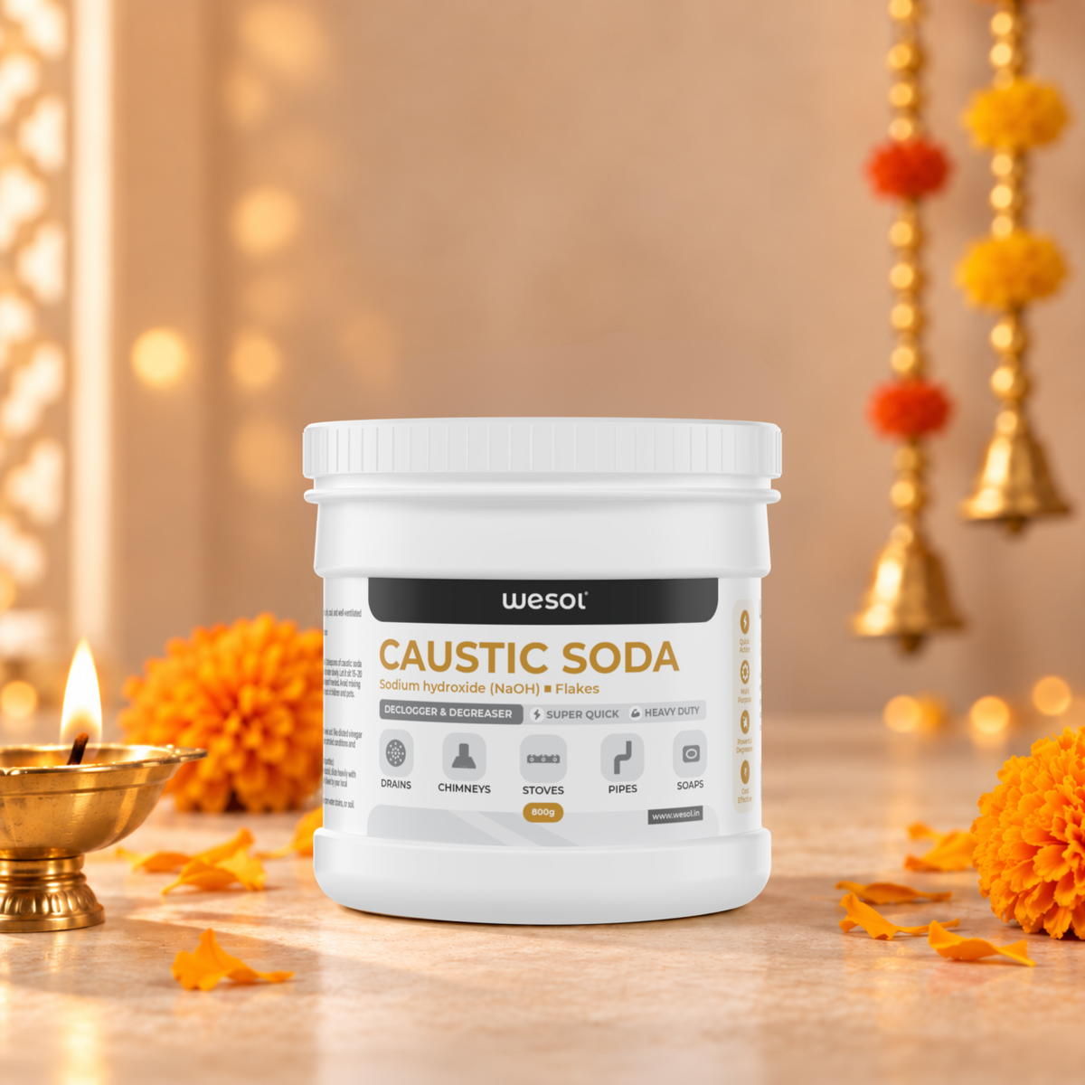 Wesol Caustic Soda Flakes, 800g, Multi-Purpose Declogger and Degreaser for Drains, Chimneys, Stoves, Pipes and Soap Making